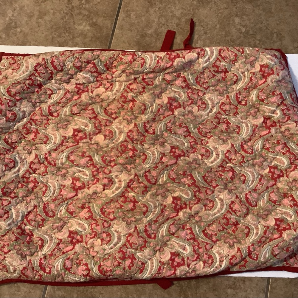 2 pottery barn standard quilt pillow sham’s